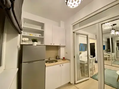 Bucatarie mica apartament vanzare Sector 4 Bucuresti dotata